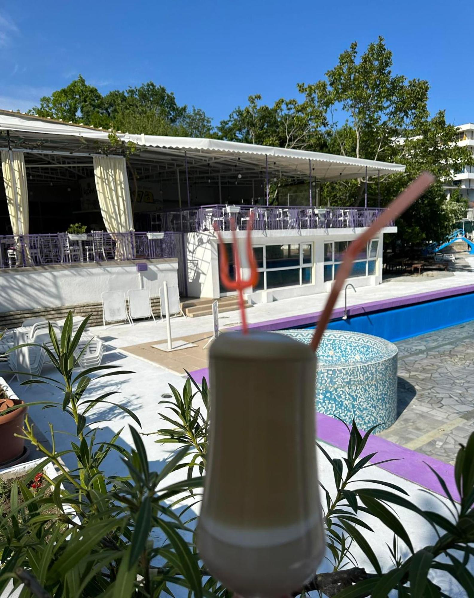 Хотел Рива Golden Sands Exterior foto